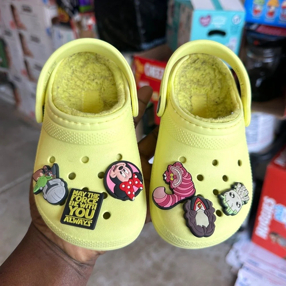 Crocs Kids Classic Lined Crocs With Charms Toddler Size 9 Yellow‎ Shoes